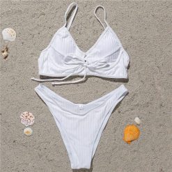 Bikini push-up plażowe z regulowanymi ramiączkami Arub. Brązowe bikini damskie Intica, bez wzorów. W wyprzedaży za 139.00 zł.