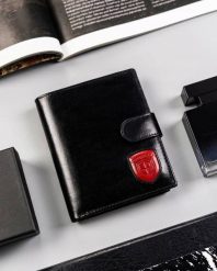 Portfel skórzany Peterson [DH] PTN 22307L-VT-T czarny. Czarne portfele męskie Peterson, bez wzorów, ze skóry. Za 110.99 zł.