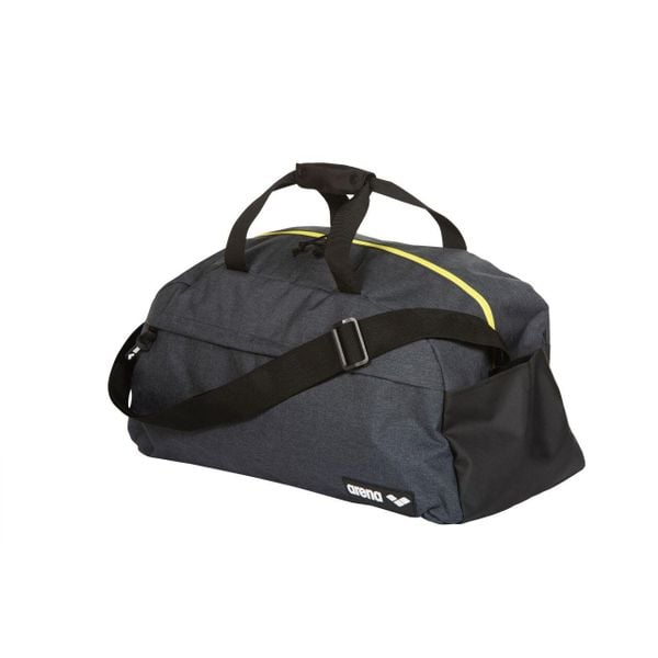 Torba sportowa Arena Team Duffle 40. Szare torby podróżne damskie Arena, bez wzorów. Za 170.90 zł.