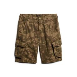 Krótkie spodenki z kieszeniami cargo Superdry Core. Brązowe szorty męskie Superdry., z bawełny, bez kołnierzyka. Za 310.25 zł.