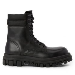 Trapery Tommy Jeans. Czarne buty zimowe męskie Tommy Jeans, z jeansu, bez zapięcia. Za 449.99 zł.