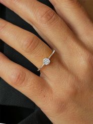 OR Carats Złoty pierścionek z diamentem rozmiar: 50. Szare pierścionki damskie OR Carats, z diamentem, złote. Za 1,043.99 zł.