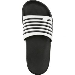 Klapki basenowe damskie KLD200 - czarny. Czarne klapki damskie 4f, bez wzorów, z materiału, bez obcasa. Za 59.99 zł.