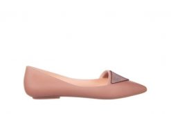 Baleriny Melissa Pointy IV AD Pink 010349, Róż, Guma - 37. Czerwone baleriny damskie Melissa, z aplikacjami, z gumy, bez obcasa. W wyprzedaży za 179.10 zł.