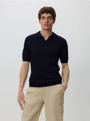 Sweter polo z lnem - granatowy. Niebieskie swetry męskie Reserved, l, bez wzorów, z dzianiny, bez kołnierzyka. W wyprzedaży za 149.99 zł.