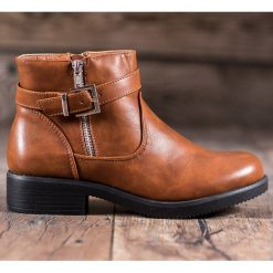 Abloom Brązowe Botki Z Eko Skóry. Brązowe botki damskie Abloom, ze skóry ekologicznej, bez obcasa, bez zapięcia. W wyprzedaży za 89.00 zł.