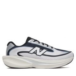 Buty do biegania New Balance. Szare obuwie do biegania damskie New Balance. Za 669.99 zł.