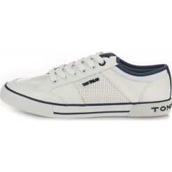 Tom Tailor tenisówki męskie 44 białe. Białe trampki i tenisówki męskie Tom Tailor, bez wzorów, bez zapięcia. Za 216.00 zł.