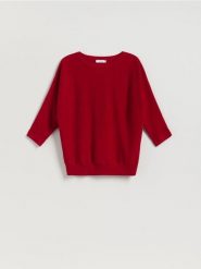 Sweter z kimonowym rękawem - czerwony. Czerwone swetry klasyczne damskie Reserved, l, z dzianiny, bez kołnierzyka. Za 99.99 zł.
