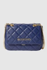 VALENTINO Granatowa torebka Ocarina. Niebieskie listonoszki damskie Valentino by Mario Valentino, bez wzorów, małe, pikowane, bez dodatków. W wyprzedaży za 310.99 zł.