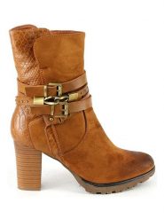 Foreverfolie Botki w kolorze jasnobrązowym rozmiar: 38. Brązowe botki damskie Foreverfolie, ze skóry, eleganckie, bez obcasa, bez zapięcia. Za 170.95 zł.