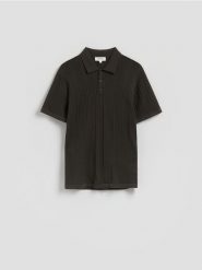 Ażurowa koszulka polo - ciemnozielony. Zielone koszulki polo męskie Reserved, l, w ażurowe wzory, z bawełny, bez ramiączek. Za 159.99 zł.