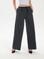 Spodnie wide leg - szary. Szare spodnie materiałowe damskie Sinsay, bez wzorów. W wyprzedaży za 22.99 zł.