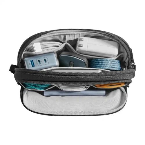 Etui na akcesoria TOMTOC Light-T12 1,8L (czarne). Czarne walizki Tomtoc, bez wzorów. Za 115.00 zł.