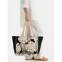 Torebka Roxy. Czarne torebki klasyczne damskie Roxy, bez wzorów, bez dodatków. Za 139.99 zł.