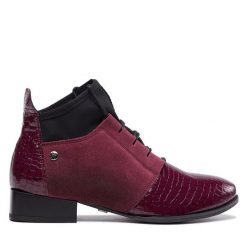 Botki Maciejka. Czerwone botki damskie Maciejka, bez obcasa, na płaskiej podeszwie, bez zapięcia. Za 379.99 zł.