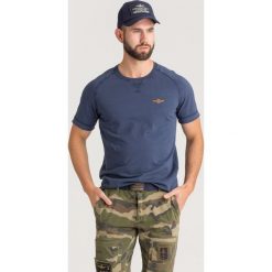 T-SHIRT Aeronautica Militare. Niebieskie t-shirty męskie AERONAUTICA MILITARE, l, bez wzorów, bez kołnierzyka. Za 369.00 zł.
