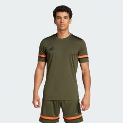 Koszulka Squadra 25. Brązowe t-shirty sportowe męskie Adidas, s, z materiału, bez ramiączek, do piłki nożnej. Za 99.95 zł.