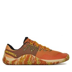 Buty do biegania Merrell. Brązowe obuwie do biegania damskie MERRELL. Za 369.99 zł.