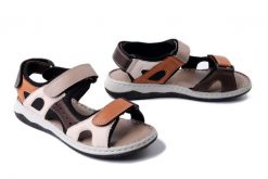 ARTIKER RELAKS 56C0451 kolorowy, sandały damskie. Brązowe sandały damskie Artiker Relaks, bez wzorów, bez obcasa, na płaskiej podeszwie. Za 167.93 zł.
