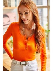 Olalook Koszulka w kolorze pomarańczowym rozmiar: L. Pomarańczowe t-shirty damskie Olalook, l, bez wzorów, bez kołnierzyka. Za 56.93 zł.