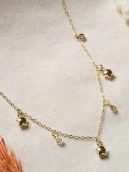 Lodie Silver Pozłacany naszyjnik z elementami ozdobnymi - dł. 42 cm rozmiar: onesize. Szare naszyjniki damskie Lodie Silver, metalowe. Za 52.99 zł.