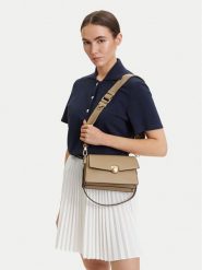 Lacoste Torebka NF5105IT Różowy. Czerwone torebki klasyczne damskie Lacoste, bez wzorów, ze skóry, bez dodatków. Za 908.99 zł.