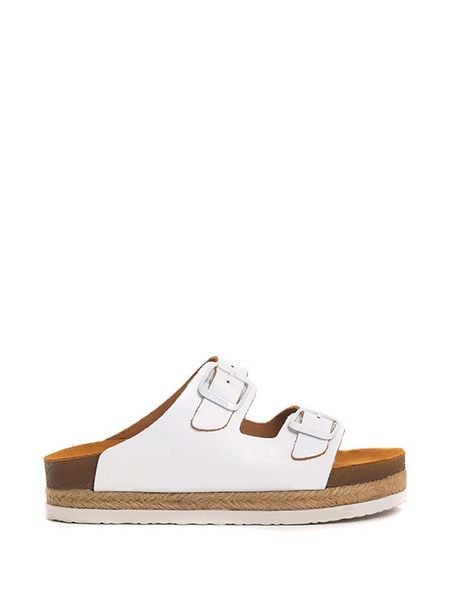 Moosefield Skórzane klapki w kolorze białym rozmiar: 42. Białe klapki damskie Moosefield, bez wzorów, ze skóry, bez obcasa, na platformie. Za 127.35 zł.