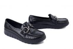 SOLO 068W czarny nova.pl, półbuty damskie. Czarne półbuty damskie Solo, bez wzorów, ze skóry, bez obcasa. Za 264.90 zł.