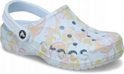 Crocs Damskie Lekkie Klapki Chodaki Baya Seasonal Printed Clog 39-40. Niebieskie klapki damskie Crocs, bez wzorów, z materiału, bez obcasa. Za 179.99 zł.