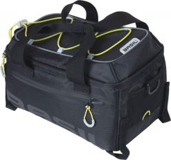 Torba na bagaż „Miles” - czarna/limonkowa. Czarne torby męskie na ramię BASIL, bez wzorów, z materiału, na ramię. Za 309.99 zł.