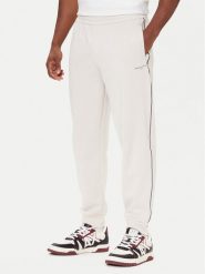 Armani Exchange Spodnie dresowe XM001358 AF16278 U1013 Écru Regular Fit. Spodnie dresowe męskie Armani Exchange, bez wzorów, z bawełny. Za 569.99 zł.