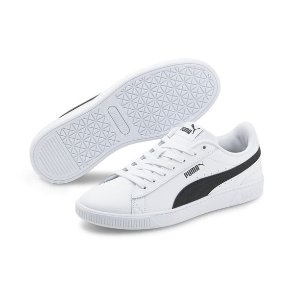 Buty do chodzenia damskie Puma Vikky V3 Lthr. Białe buty sportowe na co dzień damskie Puma, bez wzorów, trekkingowe, Puma Vikky. Za 209.00 zł.