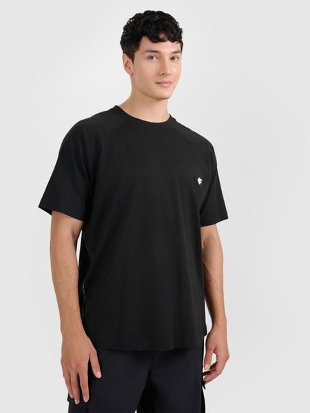 4F T-shirt oversize gładki męski - czarny S. Czarne t-shirty męskie 4f, m, bez wzorów, z bawełny, bez kołnierzyka. W wyprzedaży za 59.99 zł.