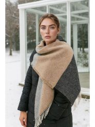 Lucky Bees Szal w kolorze beżowo-szarym - 180 x 50 cm rozmiar: onesize. Brązowe szaliki i kominy damskie Lucky Bees, bez wzorów, z materiału. Za 104.39 zł.