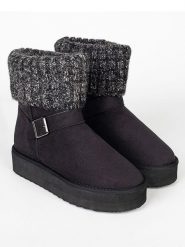 ISLAND BOOT Botki zimowe "Kourtney" w kolorze czarnym rozmiar: 40. Czarne botki damskie Island Boot, na zimę, bez obcasa, bez zapięcia. Za 180.06 zł.