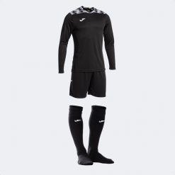 Zestaw bramkarski Joma Zamora VIII. Czarne szorty męskie Joma, na lato, bez wzorów, z elastanu, sportowe. Za 94.99 zł.