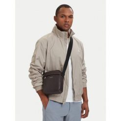 Saszetka Calvin Klein. Brązowe saszetki męskie CALVIN KLEIN. Za 329.99 zł.