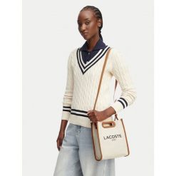 Torebka Lacoste. Brązowe torebki klasyczne damskie Lacoste, bez wzorów, bez dodatków. Za 603.99 zł.