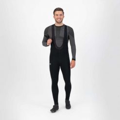 Spodnie sportowe męskie Rogelli PERANO, ocieplane. Czarne spodnie sportowe męskie Rogelli, z materiału. Za 259.00 zł.