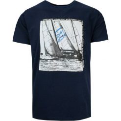 T-Shirt Męski Granatowa z Nadrukiem w Żaglówkę, Koszulka, Krótki Rękaw, U-neck. Niebieskie t-shirty męskie MCL, na lato, l, bez wzorów, z bawełny, bez kołnierzyka. Za 119.00 zł.