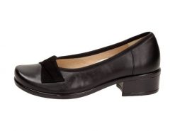 Czarne Polskie półbuty damskie Gregors 823. Czarne półbuty damskie GREGORS, bez wzorów, z jeansu, eleganckie, bez obcasa, na płaskiej podeszwie. Za 349.00 zł.