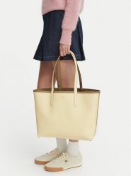Lacoste Torebka NF2142AA Kolorowy. Torebki klasyczne damskie Lacoste, bez wzorów, ze skóry, bez dodatków. Za 614.99 zł.