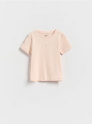 Bawełniany T-shirt z haftem - pastelowy róż. Czerwone koszulki dziewczęce Reserved, m, bez wzorów, z bawełny, bez ramiączek. W wyprzedaży za 12.99 zł.