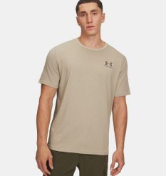 UNDER ARMOUR UA SPORTSTYLE LC SS Koszulka męska treningowa. Czarne t-shirty sportowe męskie Under Armour, l, z bawełny, bez ramiączek, na fitness i siłownię. Za 69.99 zł.