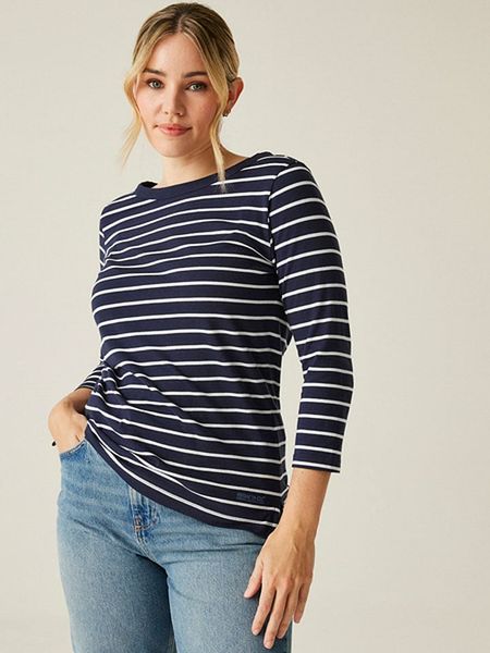 Regatta Koszulka "Baylette II" w kolorze granatowo-białym rozmiar: 46. Białe bluzki damskie Regatta, bez wzorów, bez kołnierzyka, bez ramiączek. Za 74.46 zł.