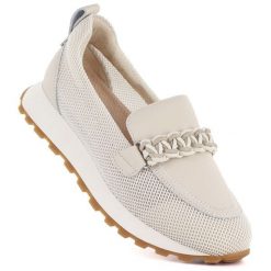 Skórzane półbuty damskie sportowe lordsy beżowe Cambell 19392. Brązowe mokasyny damskie Cambell, ze skóry ekologicznej. Za 199.99 zł.