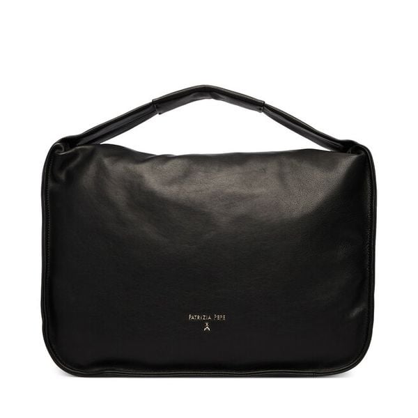 Torebka Patrizia Pepe. Czarne torebki klasyczne damskie Patrizia Pepe, bez wzorów, bez dodatków. Za 1,269.00 zł.