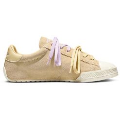 Buty sportowe Converse Chuck Taylor Lo. Żółte buty sportowe na co dzień damskie Converse, bez wzorów, z materiału. Za 490.00 zł.