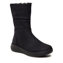 Botki Clara Barson. Czarne botki damskie Clara Barson, bez obcasa, na płaskiej podeszwie, bez zapięcia. Za 119.99 zł.